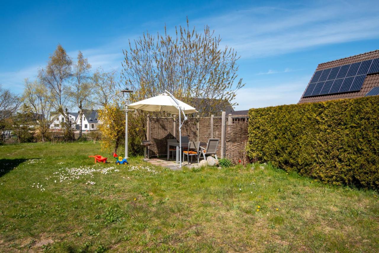 Ferienwohnung Brombeere Mit Grossem Garten Und Balkon Graal-Mueritz Dış mekan fotoğraf